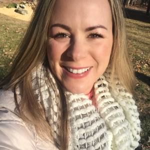 Meet your Posher, Tia